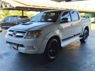 HILUX - Branco - Diesel